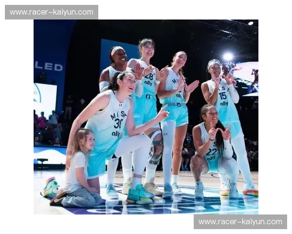 阵容WNBA：球场上的无声革命